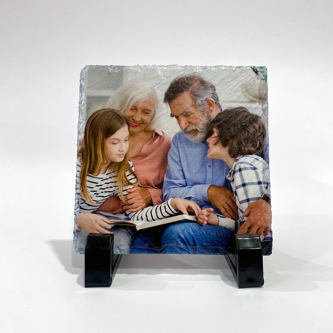 Mattonella Roccia Ardesia Nonni 10x10 con Foto Personalizzata + piedini in plastica